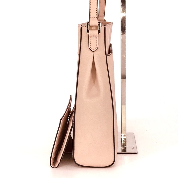 2PCS Michael Kors Jet Set NS Messenger Wallet Set - Picture 3 of 8